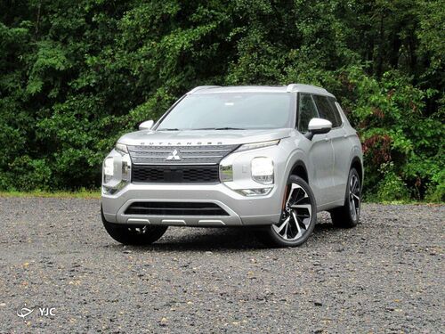 میتسوبیشی اوتلندر 2022